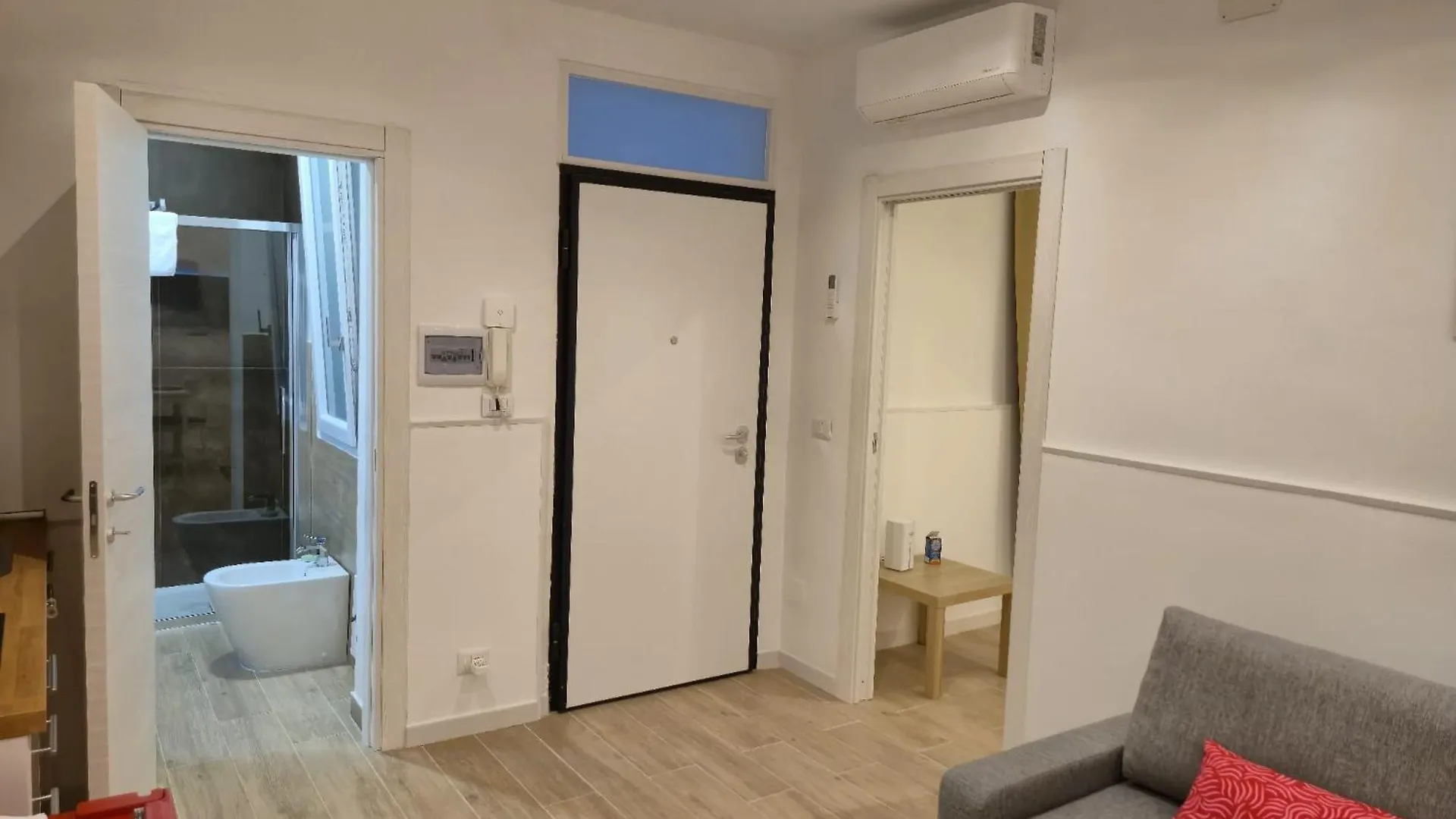 בארי Mia's Home 0*,  איטליה